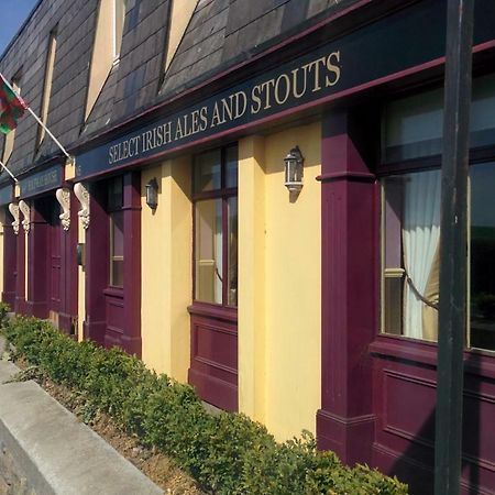Hotel Marty'S Halfway House à Westport Extérieur photo